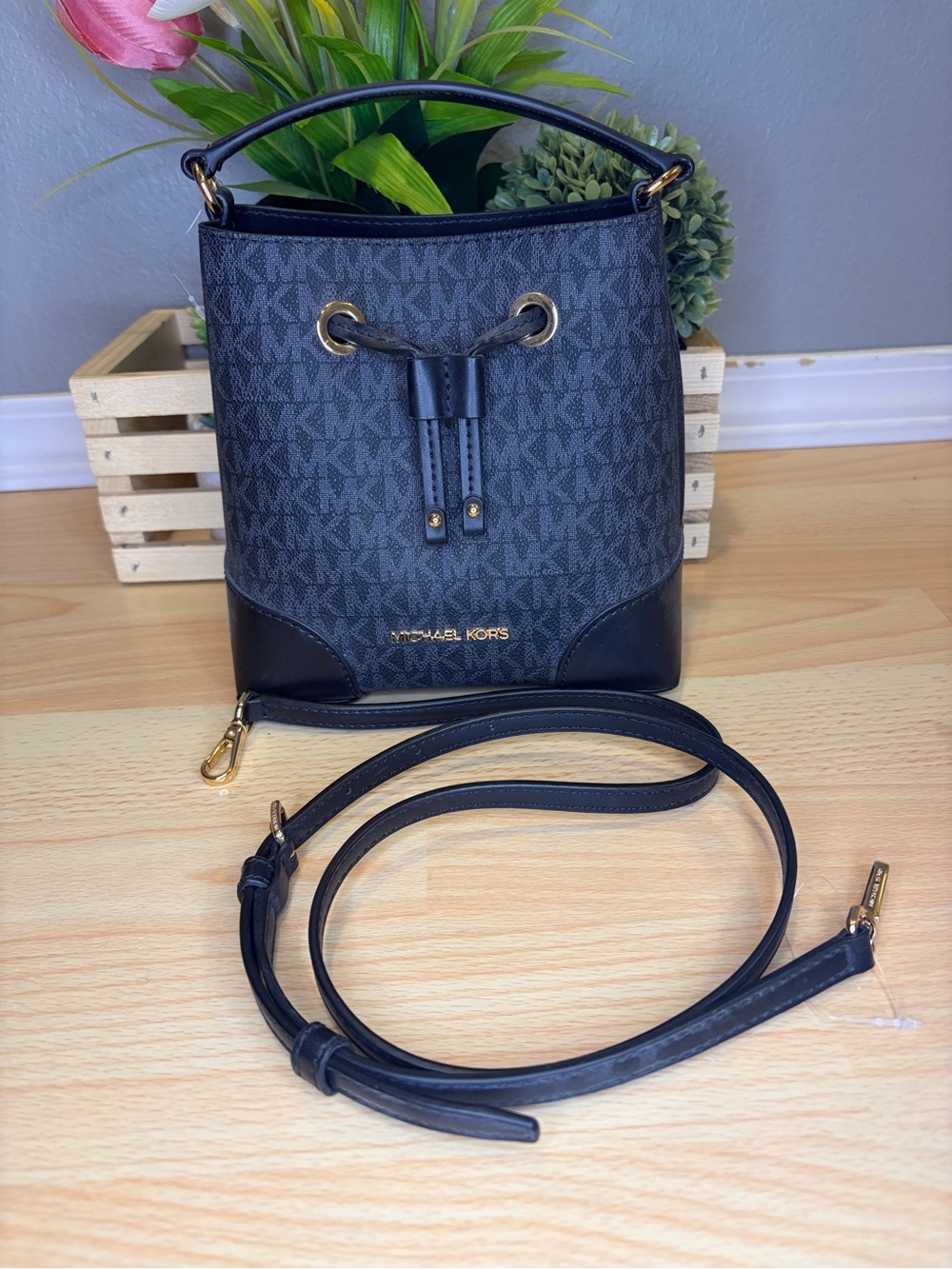 Michael Kors Black Mercer Small Bucket Crossbody Bag